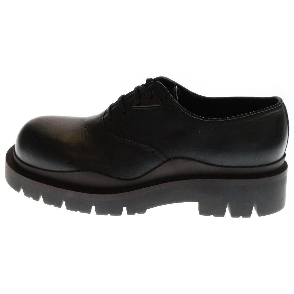 BOTTEGA VENETA(ボッテガヴェネタ) 23SS TIREタイヤロートップレースアップダービーシューズ 667073 ブラック
