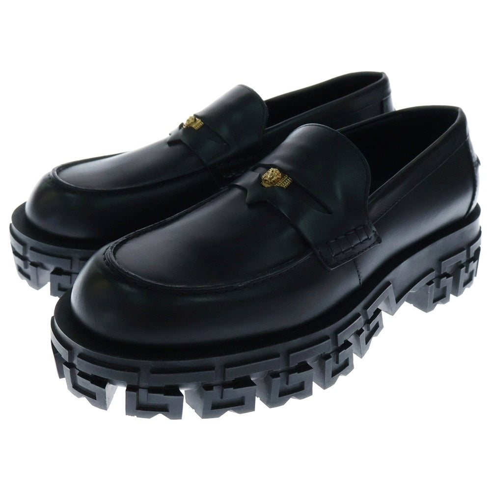 VERSACE(ヴェルサーチ) Greca Portico Loafers グレカポルティコローファー レザーシューズ ブラック