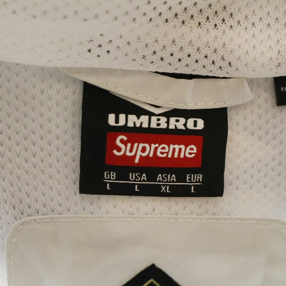 SUPREME(シュプリーム) 25SS ×UMBRO GORE-TEX Hooded Jacket アンブロ ゴアテックスフーデッドジャケットブルゾン ホワイト/レッド