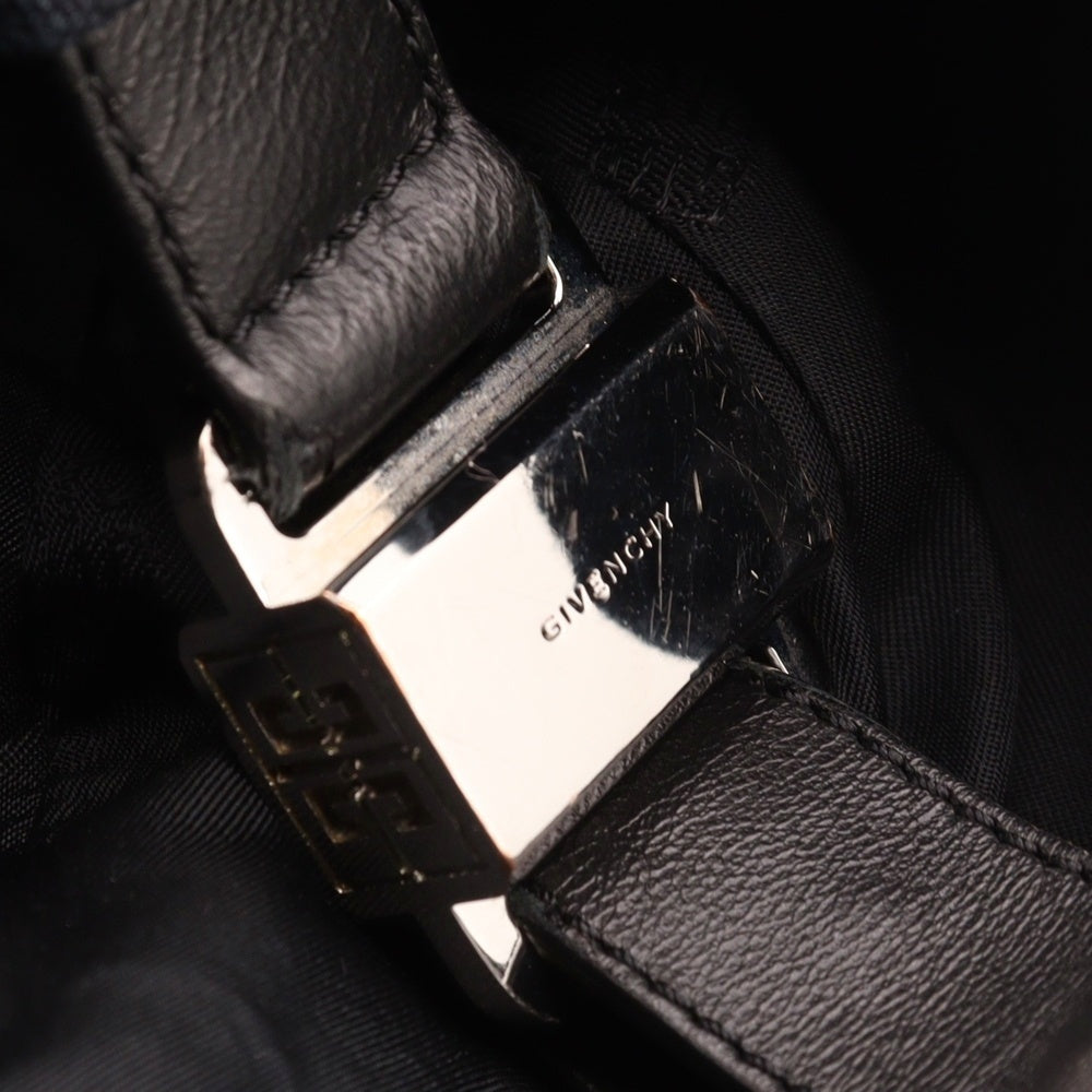 GIVENCHY(ジバンシィ) メタルロゴベースボールキャップ 帽子 ブラック