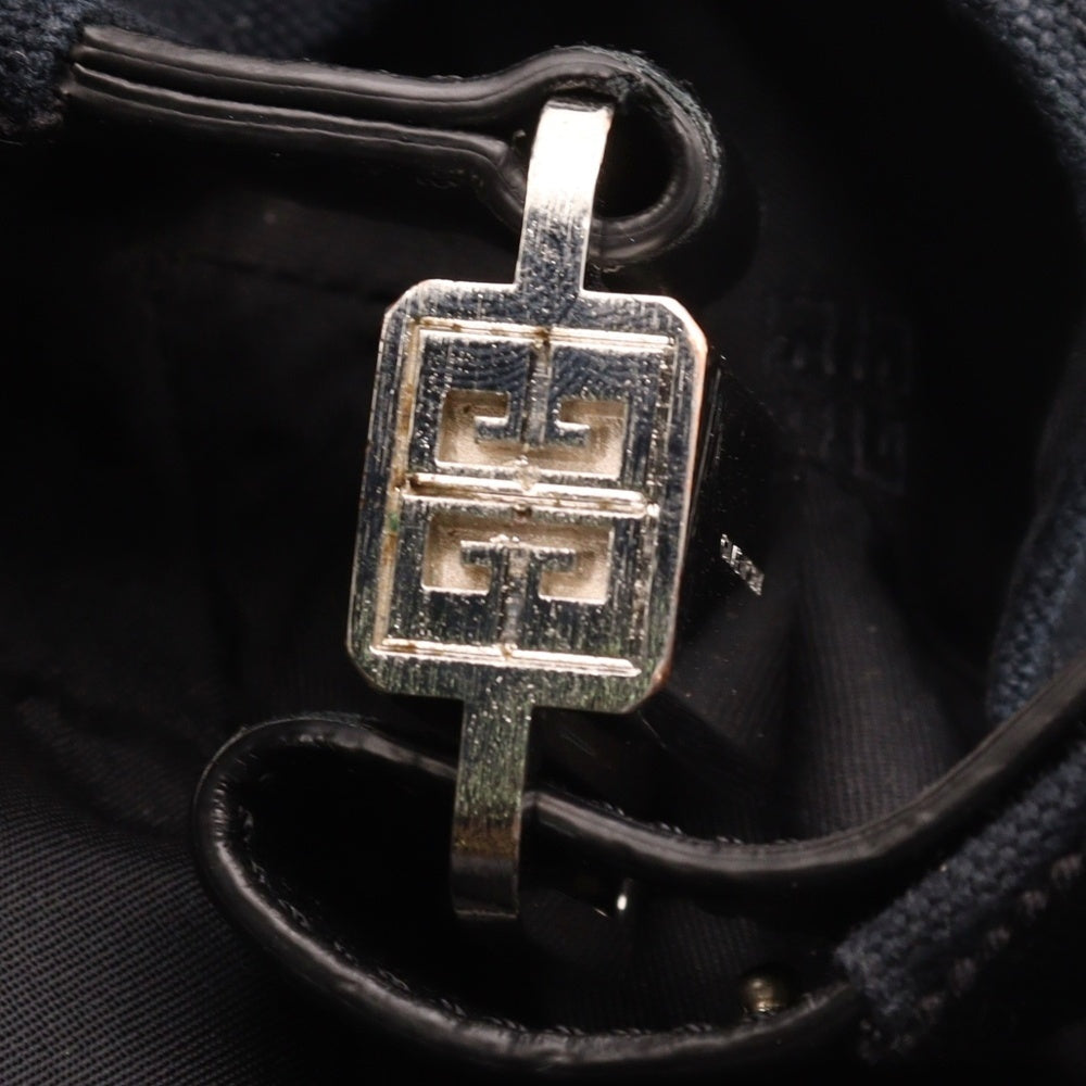 GIVENCHY(ジバンシィ) メタルロゴベースボールキャップ 帽子 ブラック