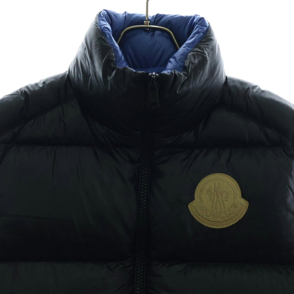 MONCLER(モンクレール) 24AW SUMIDO GILET J20911A00189 595GJ ロゴ刺繍 ダウンベスト ブラック/ブルー