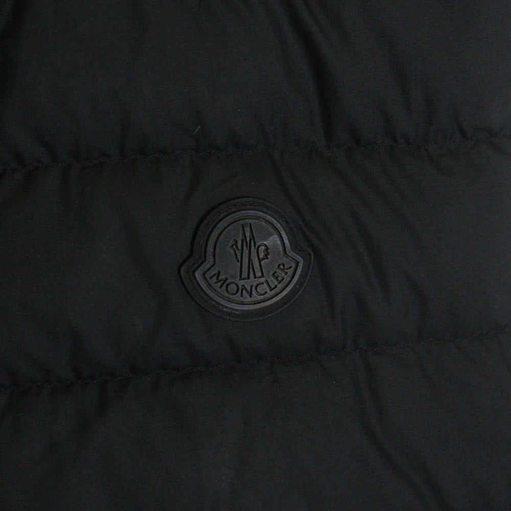 MONCLER(モンクレール) 23AW TARN GIUBBOTTO I20911A00038 596IU ロゴパッチ ダウンベスト ブラック