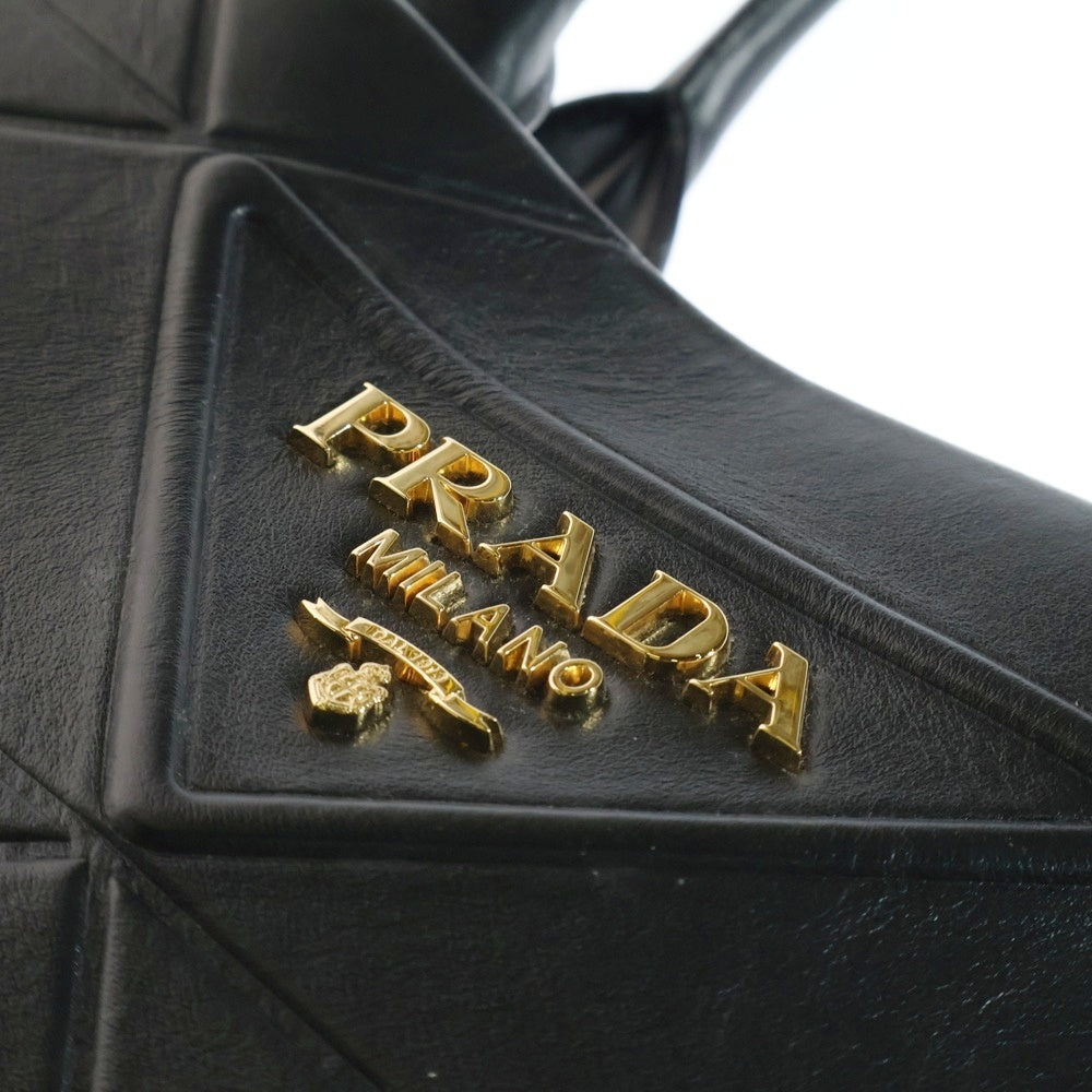 PRADA(プラダ) シンボルステッチ ロゴ レザー トートバッグ ラージ ブラック/ゴールド 1BA377
