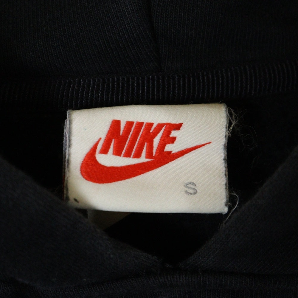 STUSSY(ステューシー) 22SS ×NIKE NRG Washed Hoodie DN4028-010 ナイキ ウォッシュドフーディ ロゴ刺繍スウェットプルオーバーパーカー ブラック