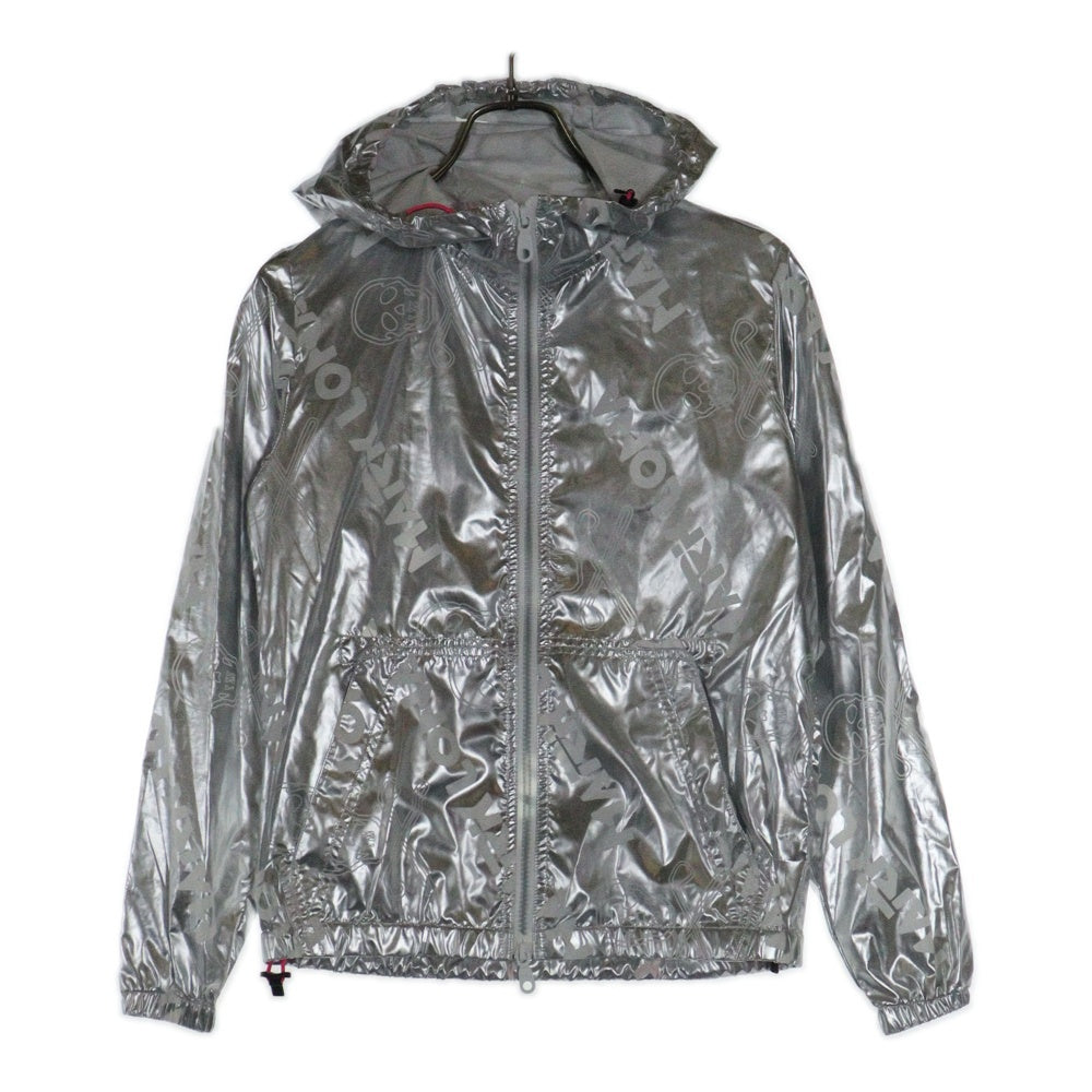 MARK&LONA(マークアンドロナ) LOGO ZIP UP JACKET ロゴプリントジップアップジャケット フーディー シルバー MLW-0A-AD01