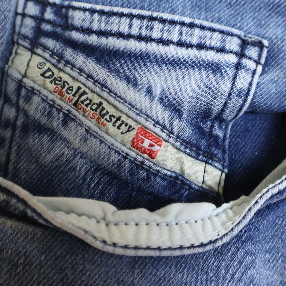 DIESEL INDUSTRY(ディーゼルインダストリー) レギュラールーズフィット ワイドデニムパンツ ジーンズ ブルー A18068 R69ZU