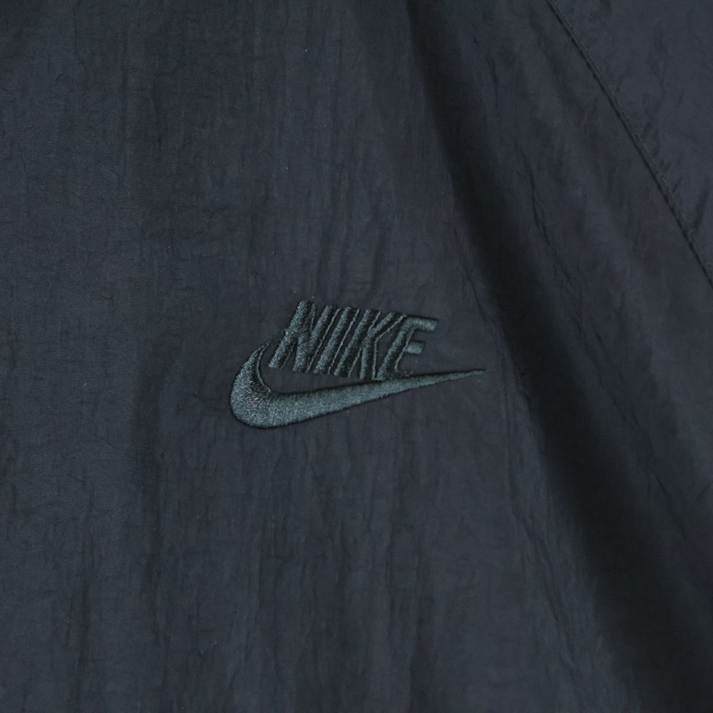 NIKE(ナイキ) HBR STMT WOVEN JACKET AR3133-010 ビッグスウッシュ ウーブンジャケット ジップアップナイロンジャケット ブラック/ホワイト