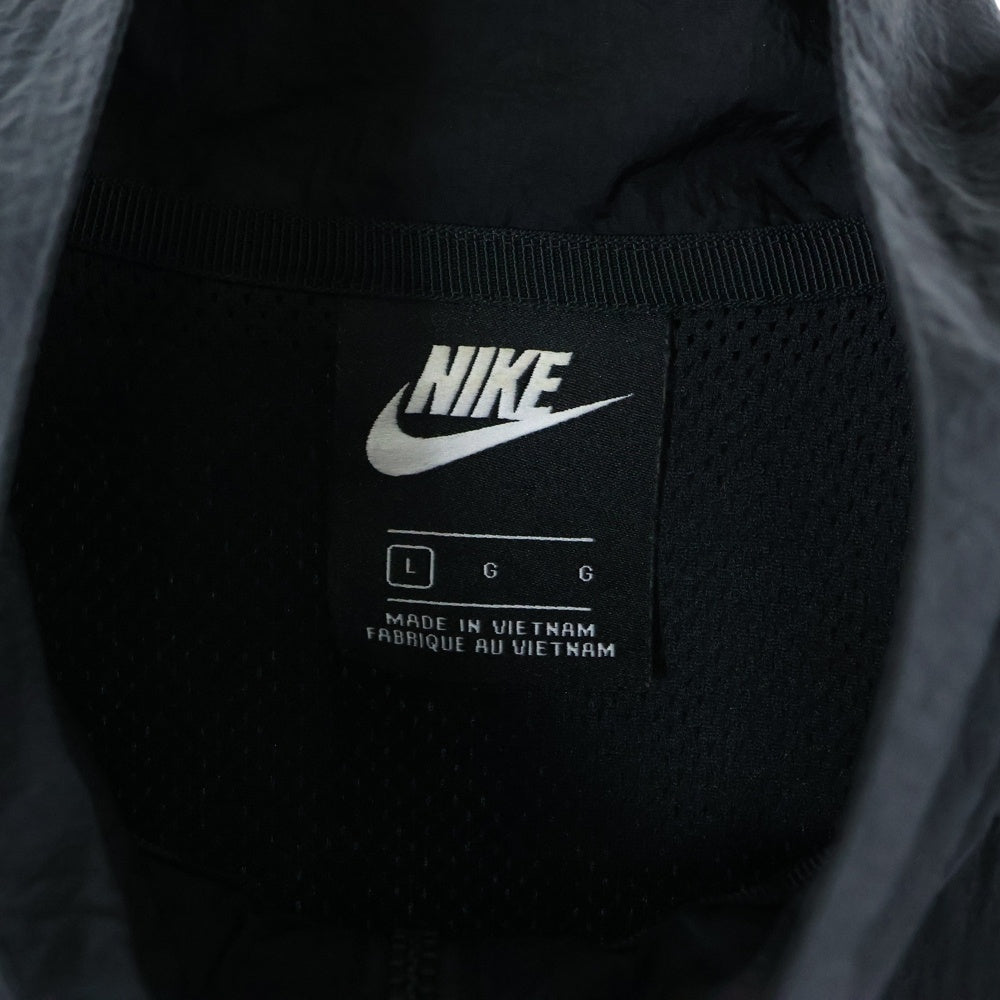 NIKE(ナイキ) HBR STMT WOVEN JACKET AR3133-010 ビッグスウッシュ ウーブンジャケット ジップアップナイロンジャケット ブラック/ホワイト