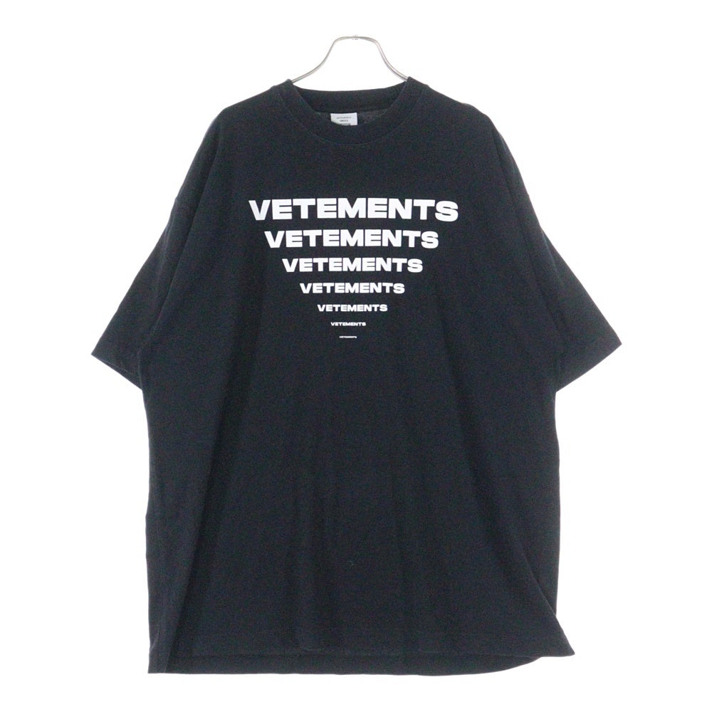 VETEMENTS(ヴェトモン) 24SS PYRAMID LOGO TEE フロントピラミッドロゴプリント半袖カットソー 半袖Tシャツ ブラック UE64TR14OB