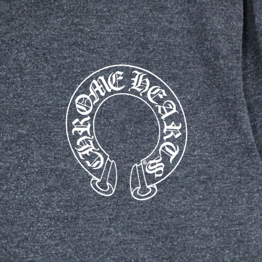 CHROME HEARTS(クロムハーツ) OLD HORSESHOE SCROLL S/S T-SHIRT オールド ホースシュー スクロールラベル プリント クルーネック半袖Tシャツカットソー グレー