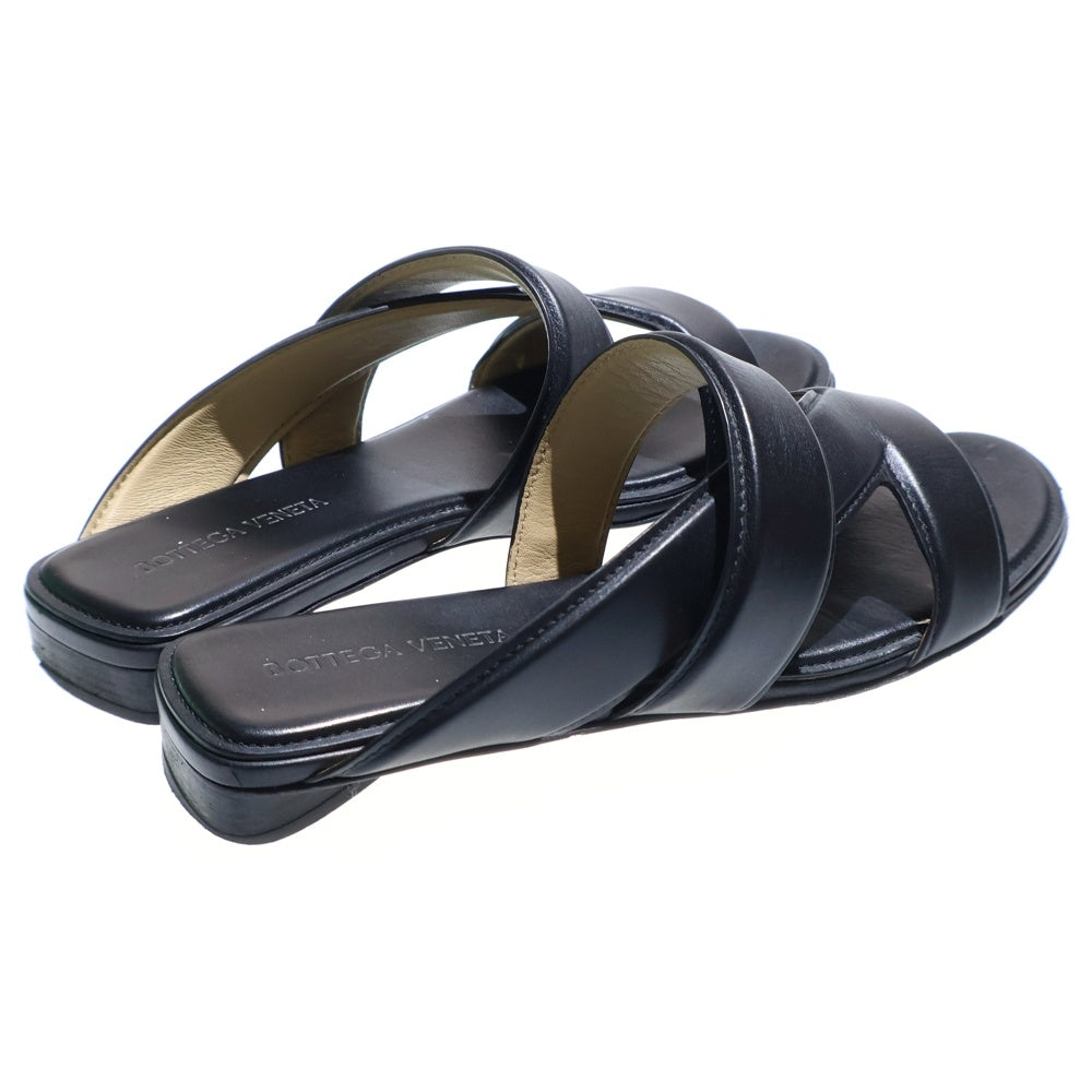 BOTTEGA VENETA(ボッテガヴェネタ) フラットレザーサンダル ブラック レディース