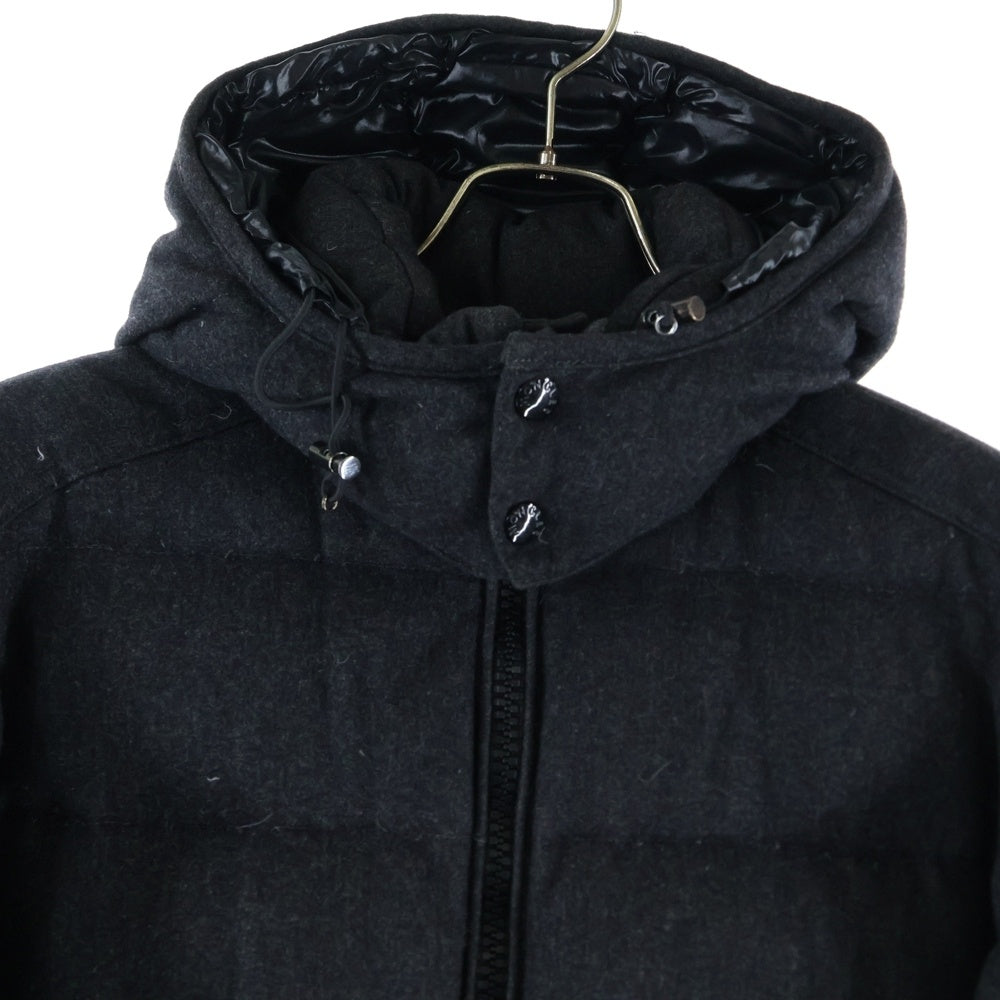 MONCLER(モンクレール) MONTGENEVRE 袖ロゴワッペンポケット付き ジップアップダウンジャケット グレー 920-091-40306-50