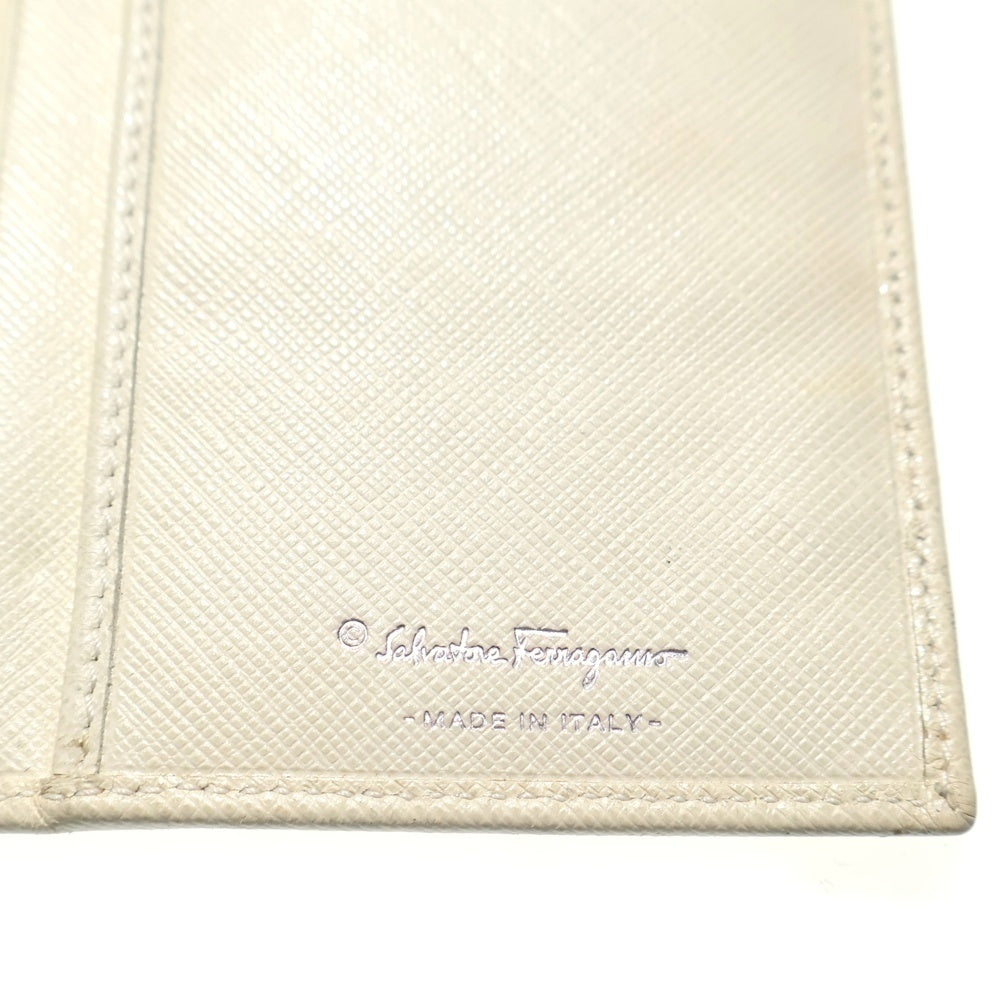 Salvatore Ferragamo(サルヴァトーレ フェラガモ) ロゴ デザイン レザーウォレット 長財布 ホワイト