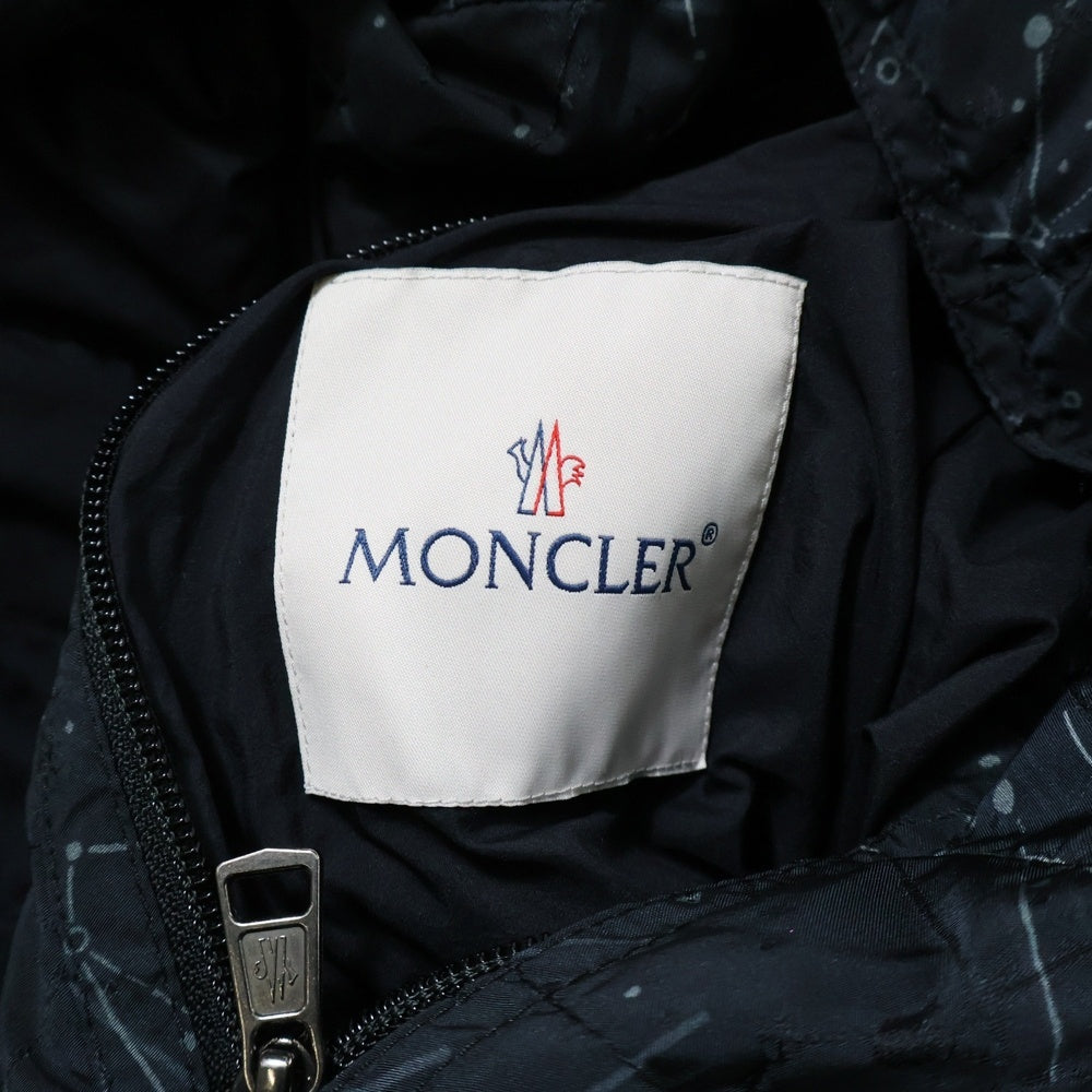 MONCLER(モンクレール) KRIM GIUBBOTTO フードロゴリバーシブルダウンジャケット ホワイト/ブラック G10911A52N70