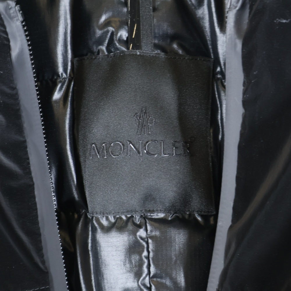 MONCLER(モンクレール) LAIVES GIUBBOTTO ボンバージャケット ダウンジャケット ブラック J20931A00030