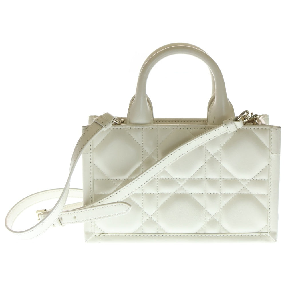 DIOR(ディオール) BOOk Toot Mini S5573OWHP ブックトート ミニ マクロカナージュ 2WAY ハンドバッグ ショルダーバッグ ホワイト レディース