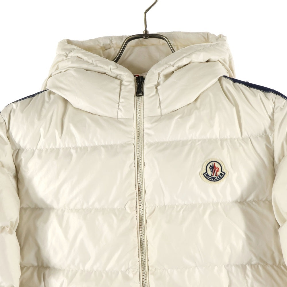 MONCLER(モンクレール) STELLAIRE H29541A00028 ステレール フロントワンポイントロゴパッチ ジップアップダウンジャケット ホワイト キッズ
