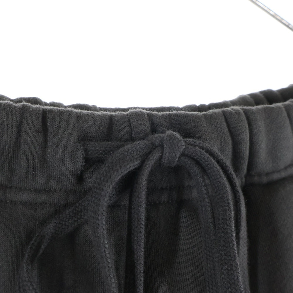 FEAR OF GOD ESSENTIALS(フィアオブゴッド エッセンシャルズ) SHORT PANTS 1977 フェルトロゴ スウェットハーフパンツ ショーツ グレー