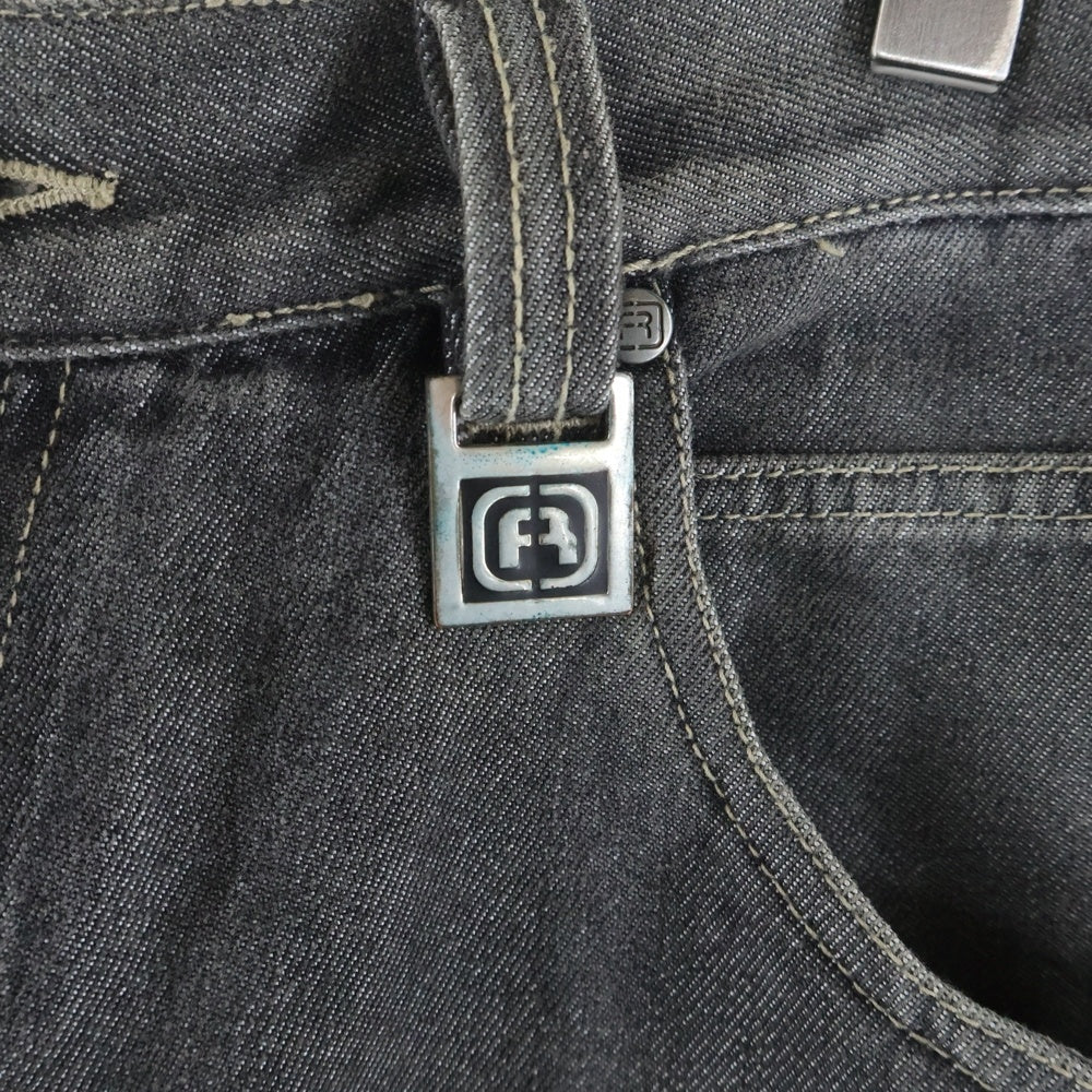 NO BRAND(ノーブランド) FREAKY 【フリーキー】 90s VINTAGE バックロゴ刺繍バギーデニムパンツ グレー FR-63319