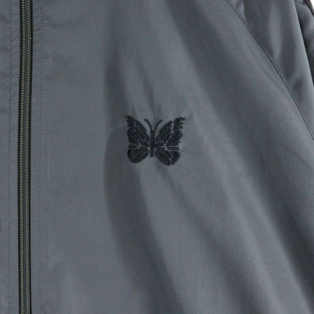 Needles(ニードルス) BERVER別注 Nylon Track Jacket PU1607 フロントワンポイントロゴ刺繍 ナイロントラックジャケット グレー