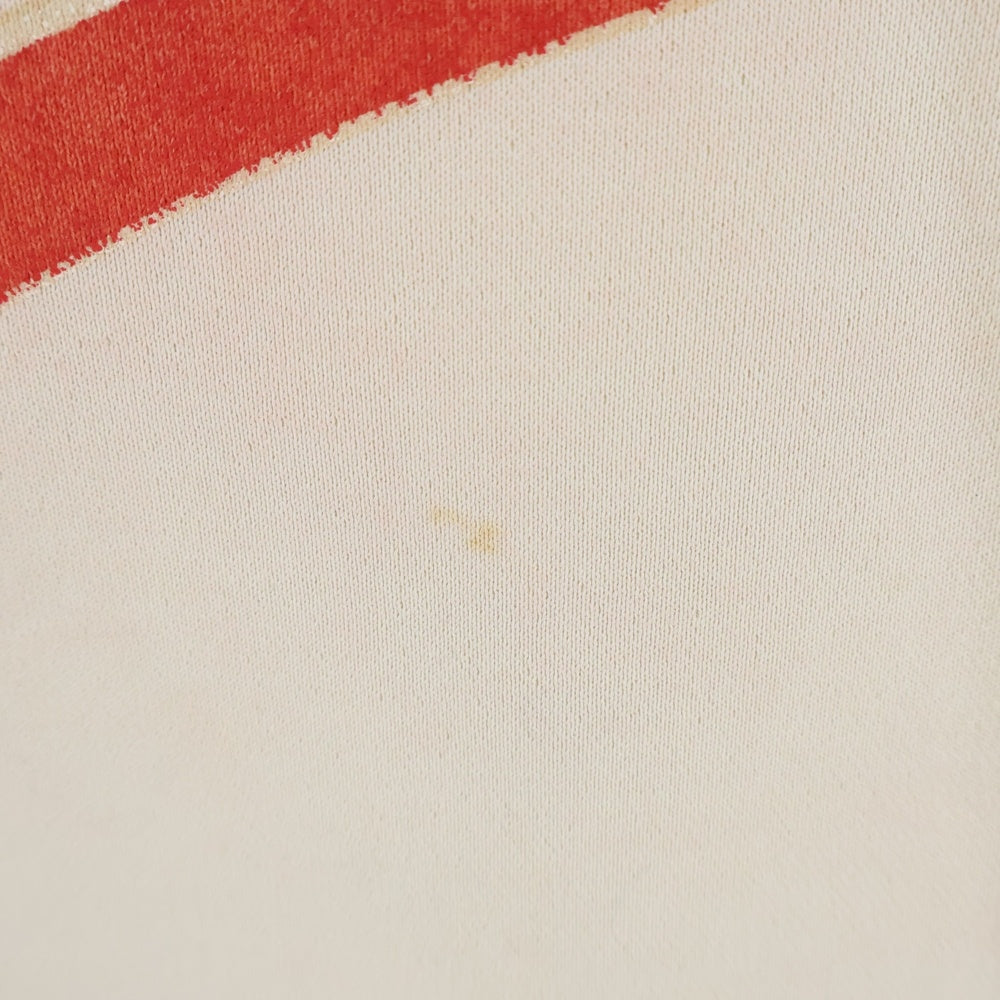 Emotionally Unavailable(エモーショナリー アンアヴェイラブル) フロントロゴプリント クルーネックスウェットトレーナー ベージュ EU-A22-0000-022