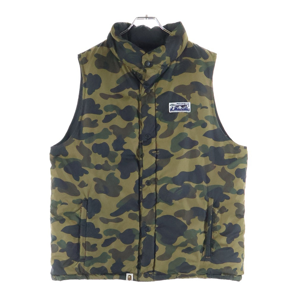 A BATHING APE(アベイシングエイプ) ワンポイントロゴ リバーシブル カモフラ ダウンベスト ブラック/カーキ 1870‐140‐053