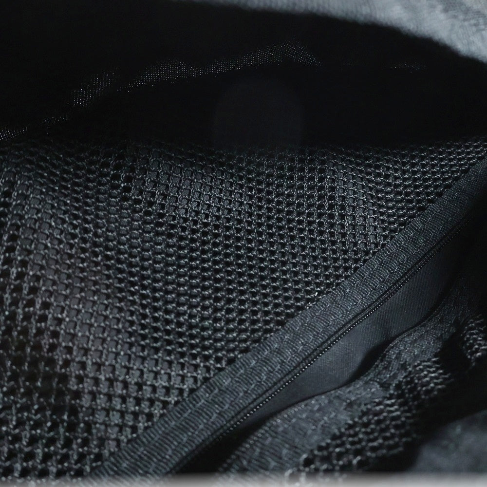 NIKE(ナイキ) ヘリテージ ヒップ パック ロゴ ウエストバッグ ボディバッグ ブラック/グレー DJ1620-010 レディース