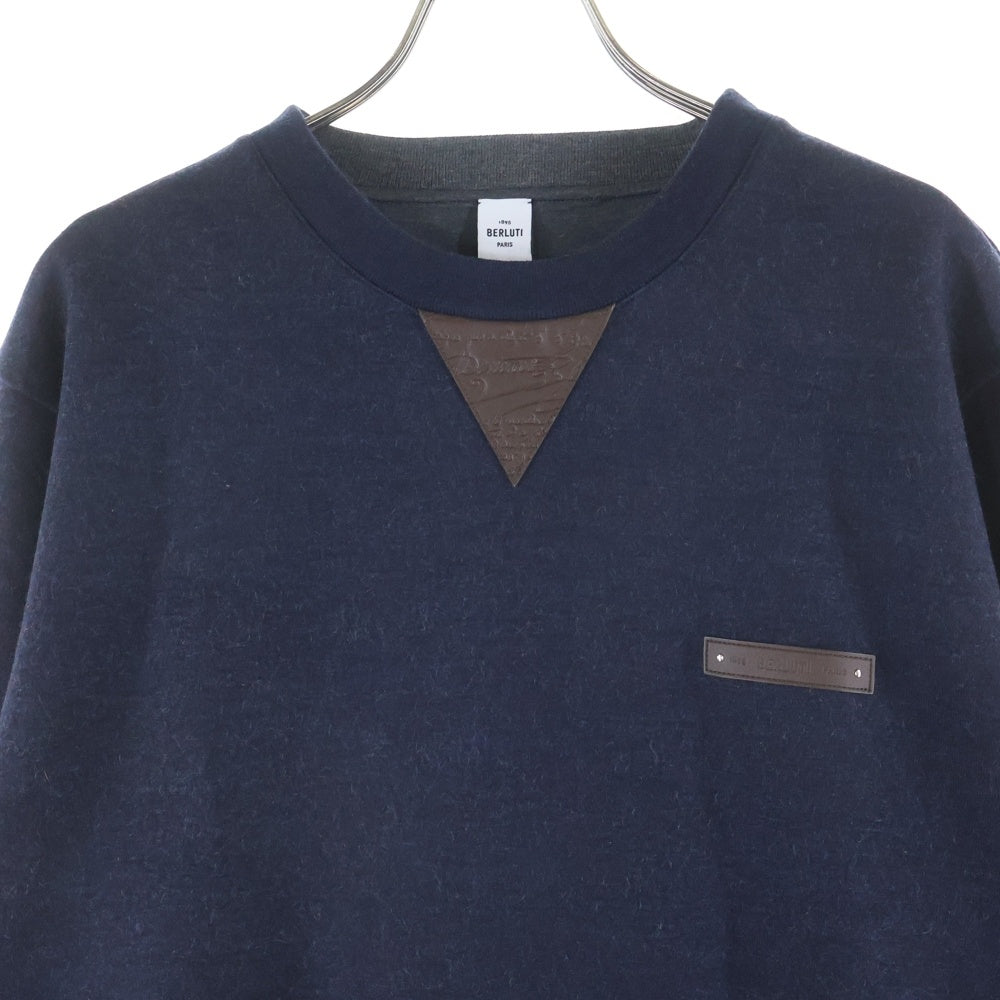 Berluti(ベルルッティ) フロントトライアングルロゴパッチ クルーネック長袖スウェットトレーナー ネイビー R22JRL62