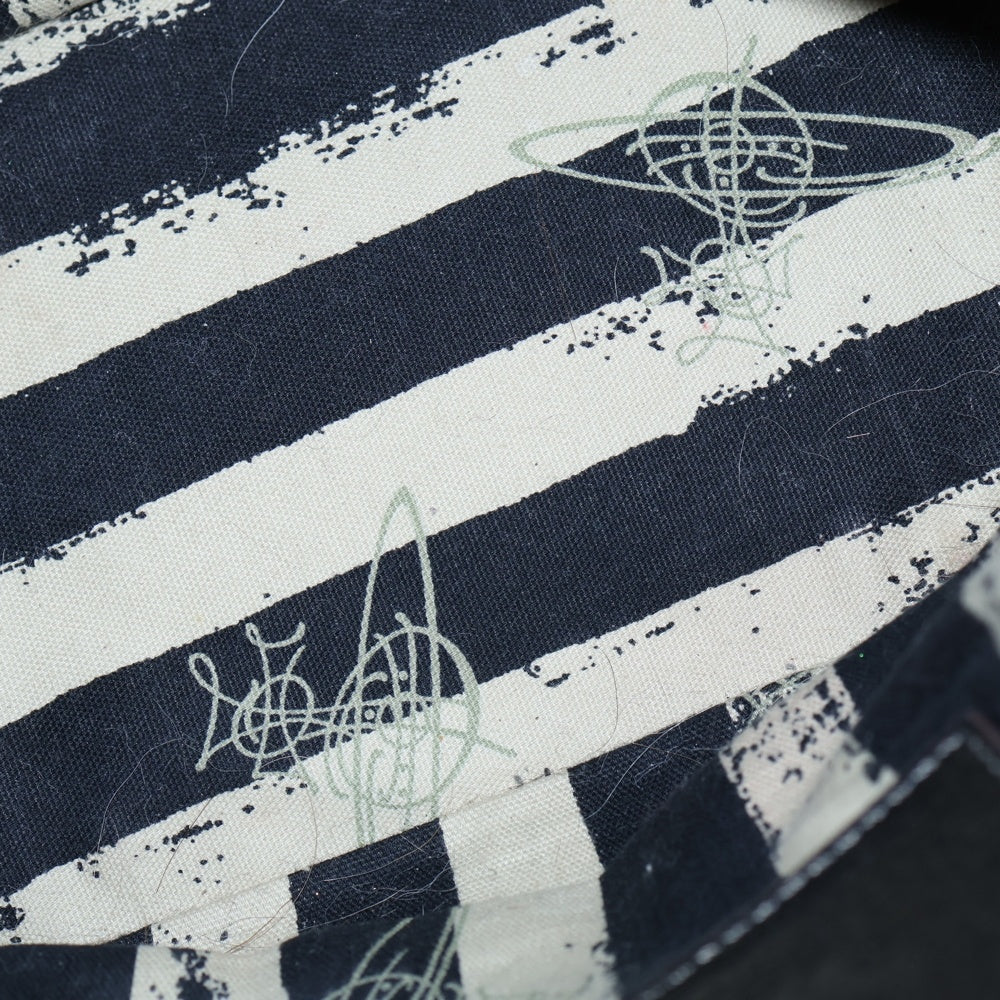 Vivienne Westwood(ヴィヴィアンウエストウッド) EXECUTIVE 2 フロントオーブロゴ リュックサック バックパック ブラック