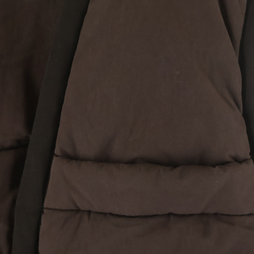 JACQUEMUS(ジャックムス) 22AW Le Papier Brown Padded Down Vest バックロゴジップアップ中綿ベスト ブラウン