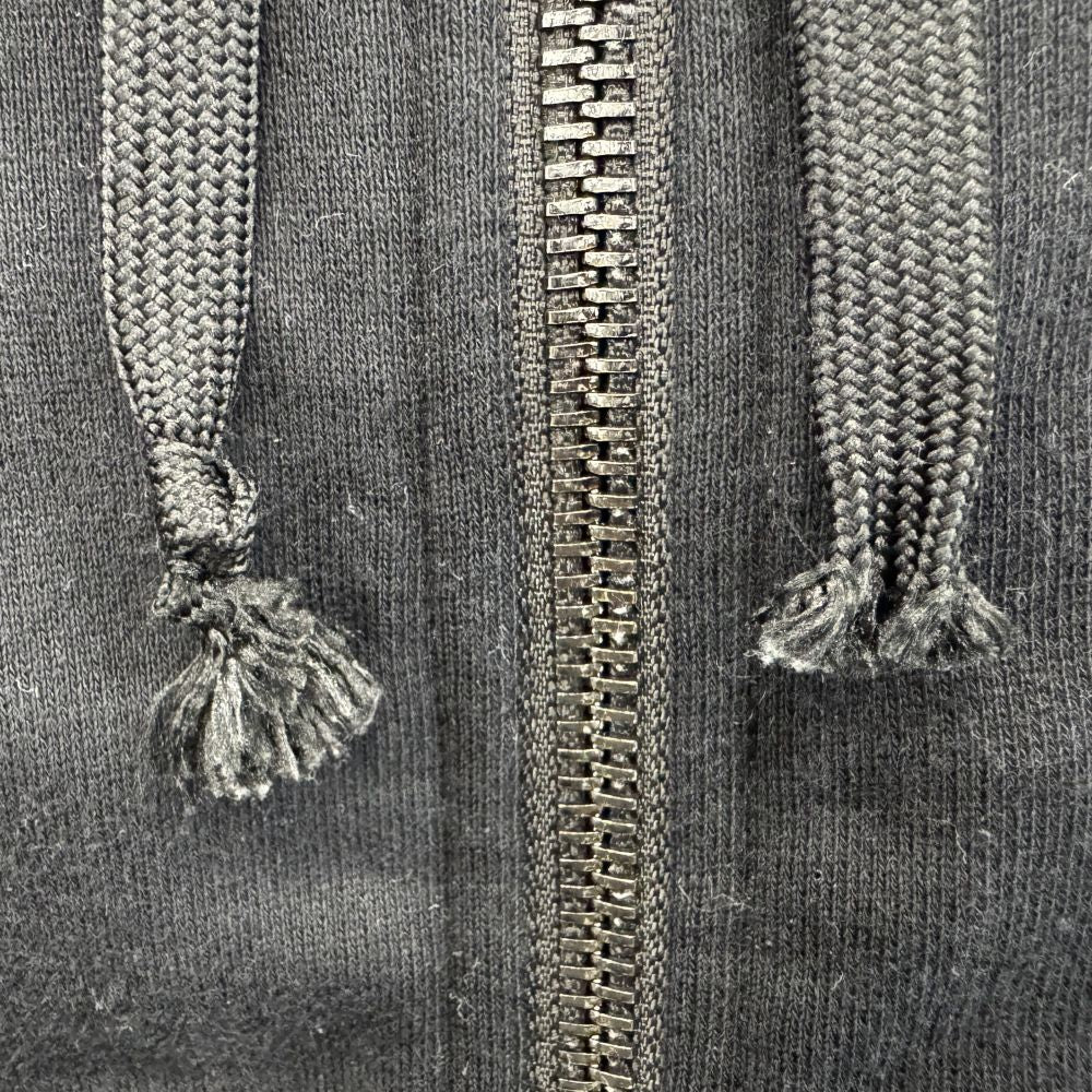 BURBERRY(バーバリー) アームロゴ刺繍 ジップアップパーカー フーディ ブラック 8029527