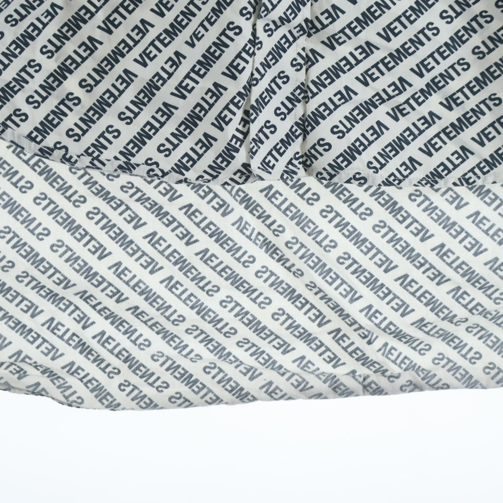 VETEMENTS(ヴェトモン) 18SS Monogram Oversized BD Shirt モノグラム オーバーサイズ ボタンダウン 長袖シャツ ブラック/ホワイト WSS18SH2
