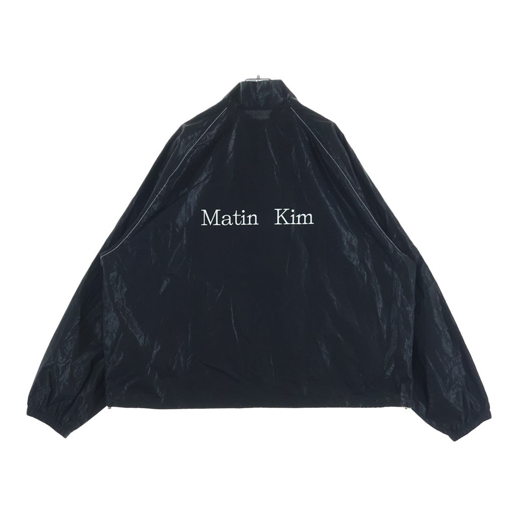 Matin Kim(マーティンキム) 25AW LOGO COATING JKT MK2500JP002V ロゴ コーティングブルゾンジャケット ブラック MK2500JP002V