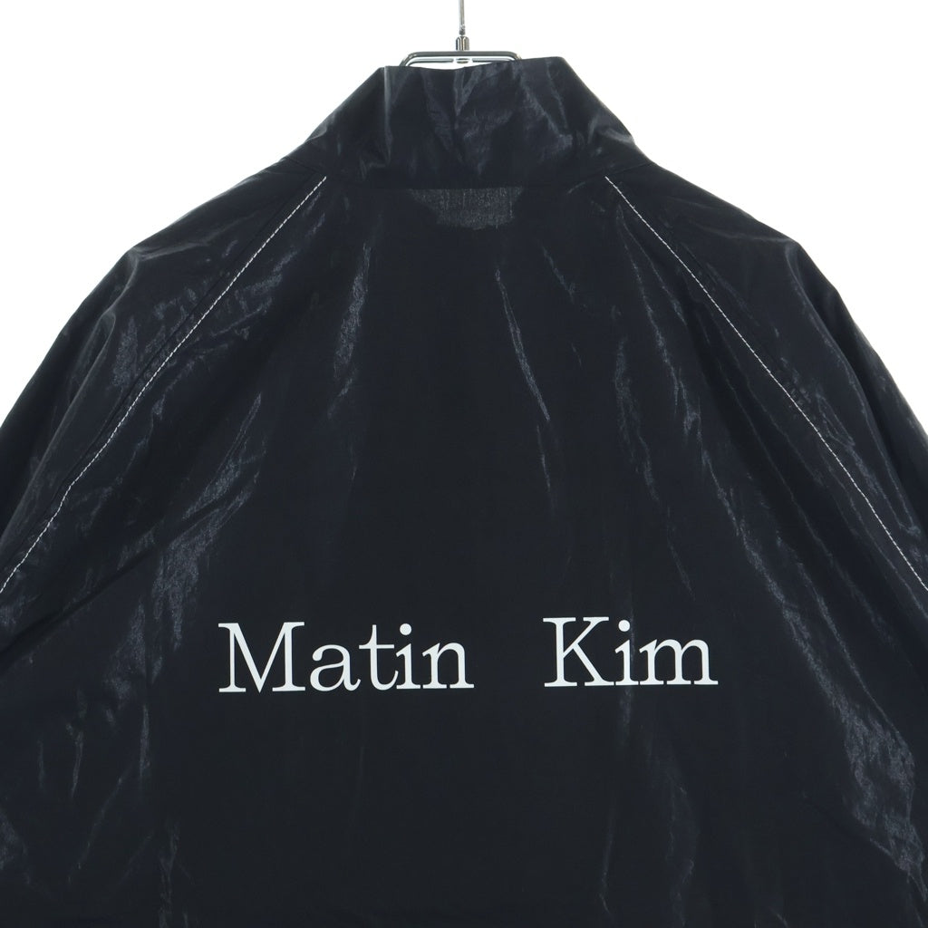Matin Kim(マーティンキム) 25AW LOGO COATING JKT MK2500JP002V ロゴ コーティングブルゾンジャケット ブラック MK2500JP002V