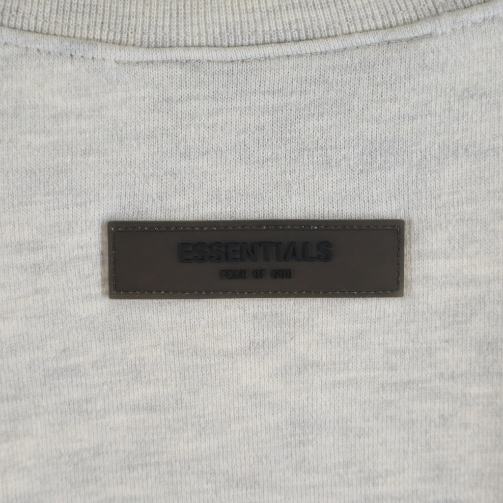 FEAR OF GOD ESSENTIALS(フィアオブゴッド エッセンシャルズ) Rubber Logo Sweatshirt ラバーロゴ クルーネックスウェットトレーナー グレー