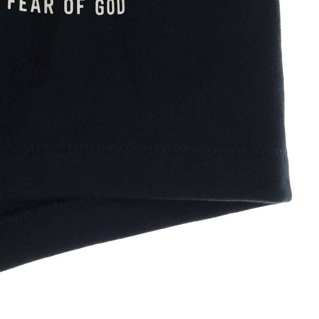 FEAR OF GOD ESSENTIALS(フィアオブゴッド エッセンシャルズ) 25AW CLASSIC SWEAT SHORT PANTS フロントラバーロゴプリント クラシック スウェットハーフパンツ ショーツ ブラック