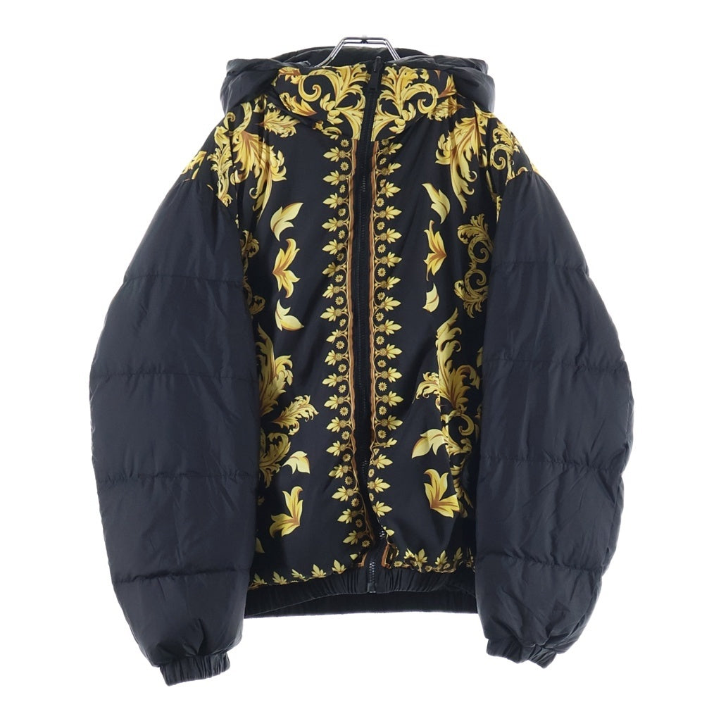 VERSACE ヴェルサーチ 22AW フロントメデューサ ラバーロゴ リバーシブルダウンジャケット ブラック 1021398 VERSACE(ヴェルサーチ) 22AW フロントメデューサ ラバーロゴ