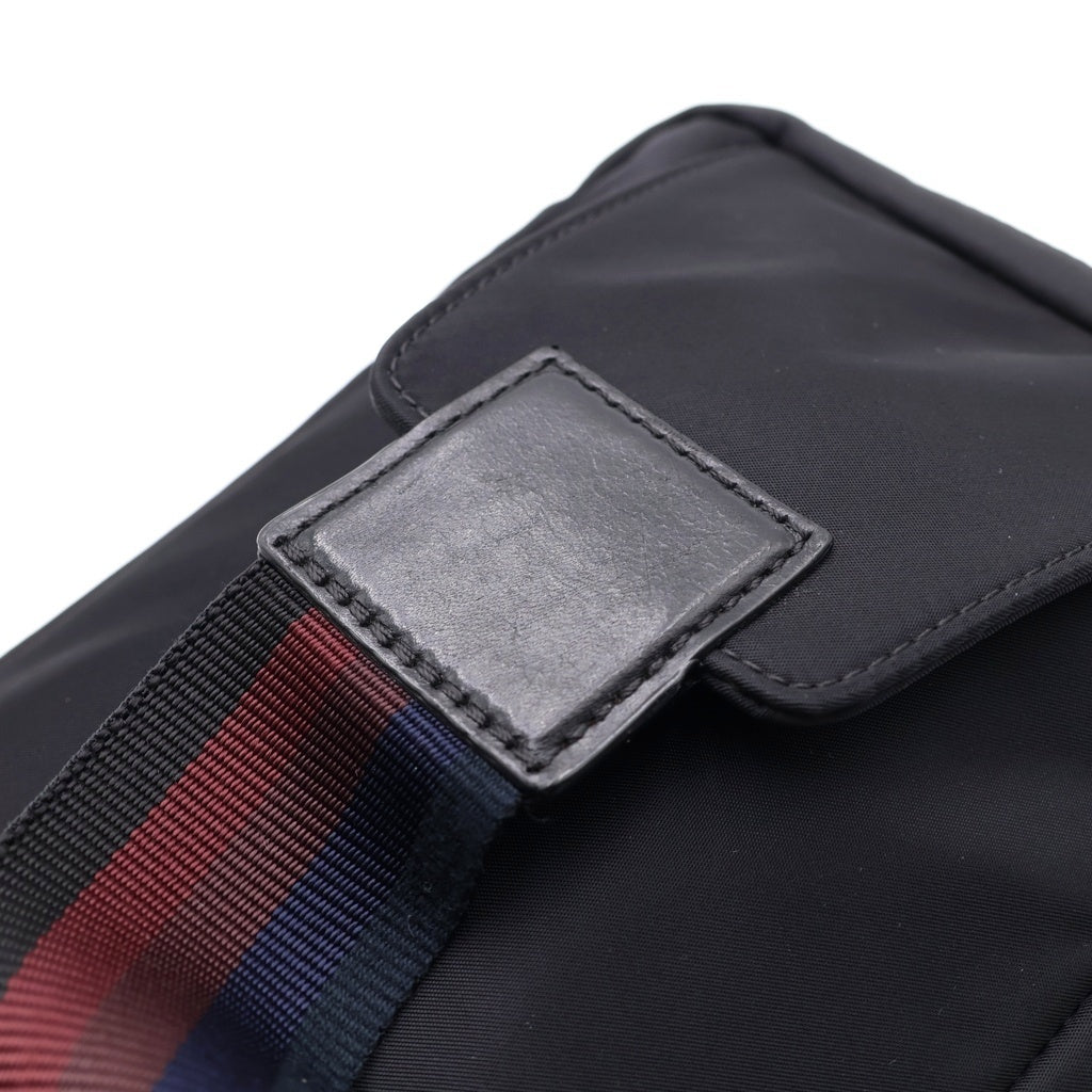 Paul Smith(ポールスミス) レザーロゴパッチ ナイロンウェイビングボディバッグ ブラック