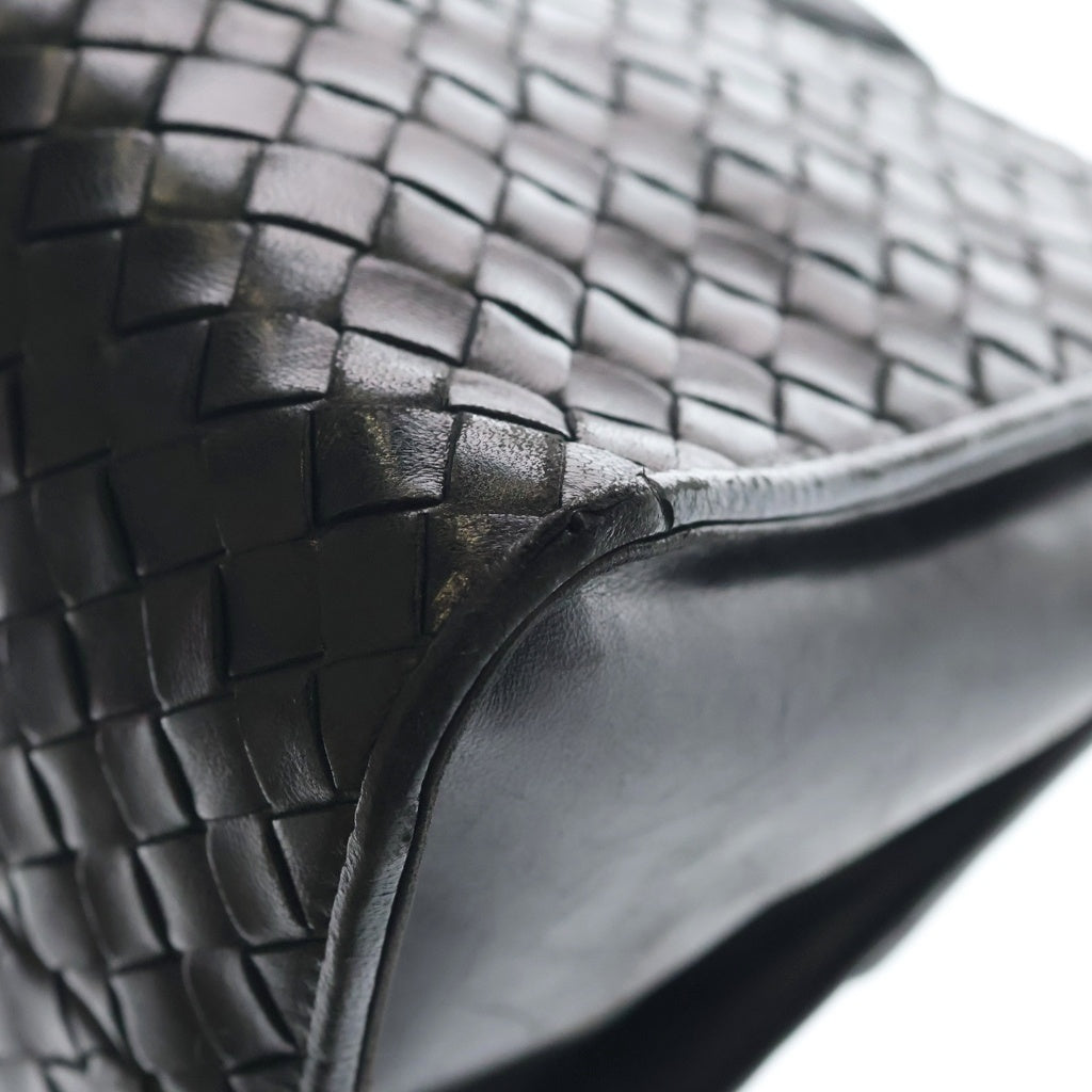 BOTTEGA VENETA(ボッテガヴェネタ) イントレチャート ターンロック ハンドバッグ レザー ブラック レディース