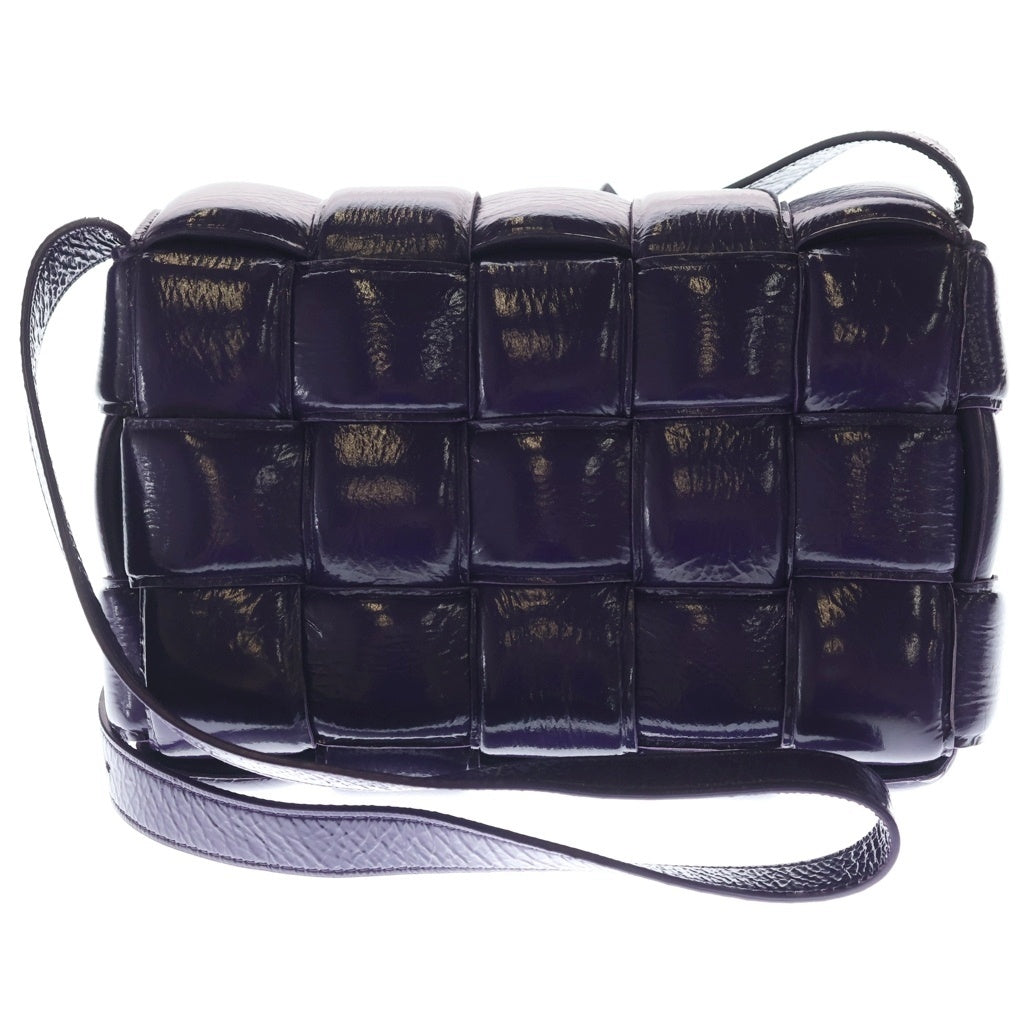 BOTTEGA VENETA(ボッテガヴェネタ) PADDED CASSETTE SHOLDER BAG パデット カセット マキシ イントレチャート ショルダーバッグ パープル 591970 レディース