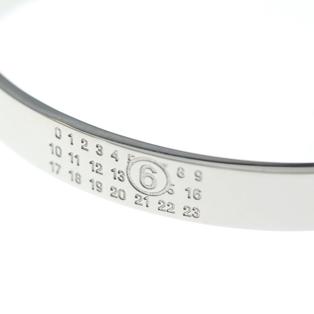 MM6 Maison Margiela(エムエムシックスメゾンマルジェラ) Numeric Minimal Signature ニューメリック ミニマルシグネチャー カレンダーロゴ バングル ブレスレット シルバー NSM6UY0061