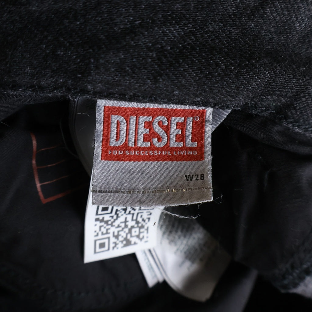 DIESEL(ディーゼル) 26SS 1996 D-Sire-Fsh Jeans A21497 裾カットオフデザイン ワイドデニムパンツ ジーンズ ブラック