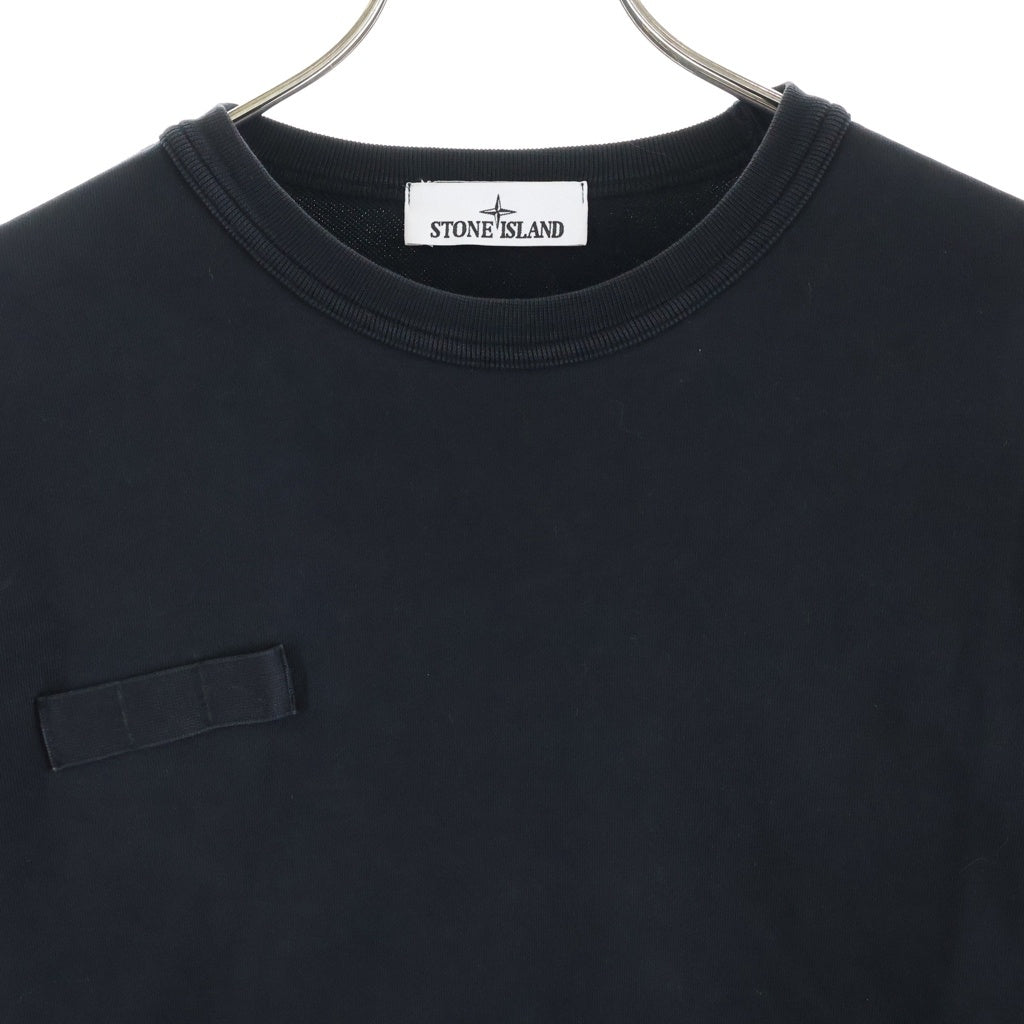 STONE ISLAND(ストーンアイランド) COTTON FLEECE アームポケット コットンクルーネック長袖スウェットトレーナー ブラック K1S156100003S0123