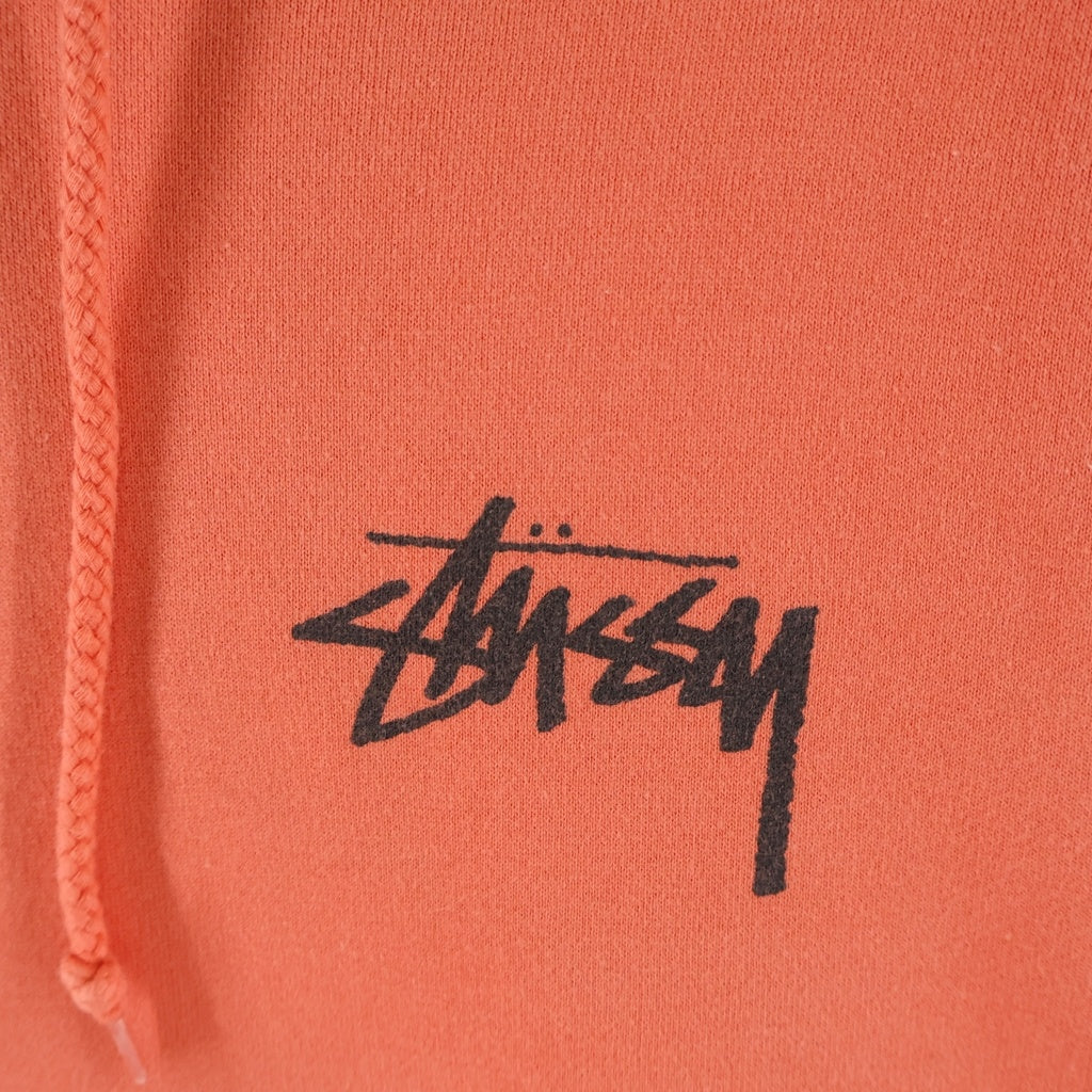 STUSSY(ステューシー) BASIC STUSSY HOOD ベーシック ステューシー フード ワンポイントロゴプリント プルオーバー フーディー パーカー オレンジ Z4000SAS19 94974