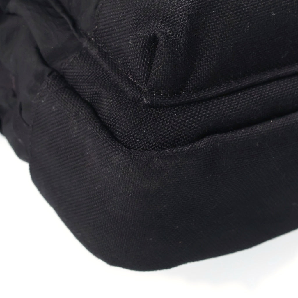 STONE ISLAND(ストーンアイランド) 25SS COMPASSロゴ刺繍 ナイロンメッシュショルダーバッグ ブラック K1S159200908S0076