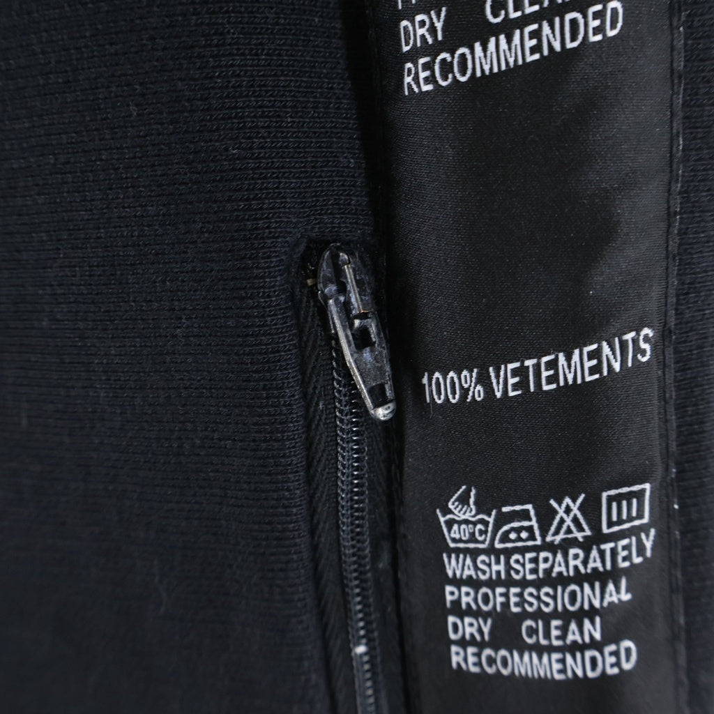 VETEMENTS(ヴェトモン) 18SS Side Tape Logo Sweat Pants WSS18PA11 サイドテープロゴ ロングスウェットパンツ ブラック