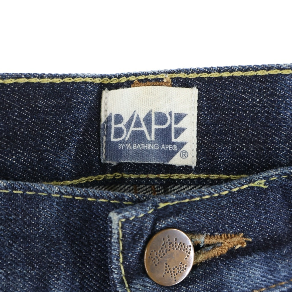 A BATHING APE(アベイシングエイプ) Logo Loose straight denim ロゴエンブロイダリー ルーズストレートデニム ジーンズ インディゴ