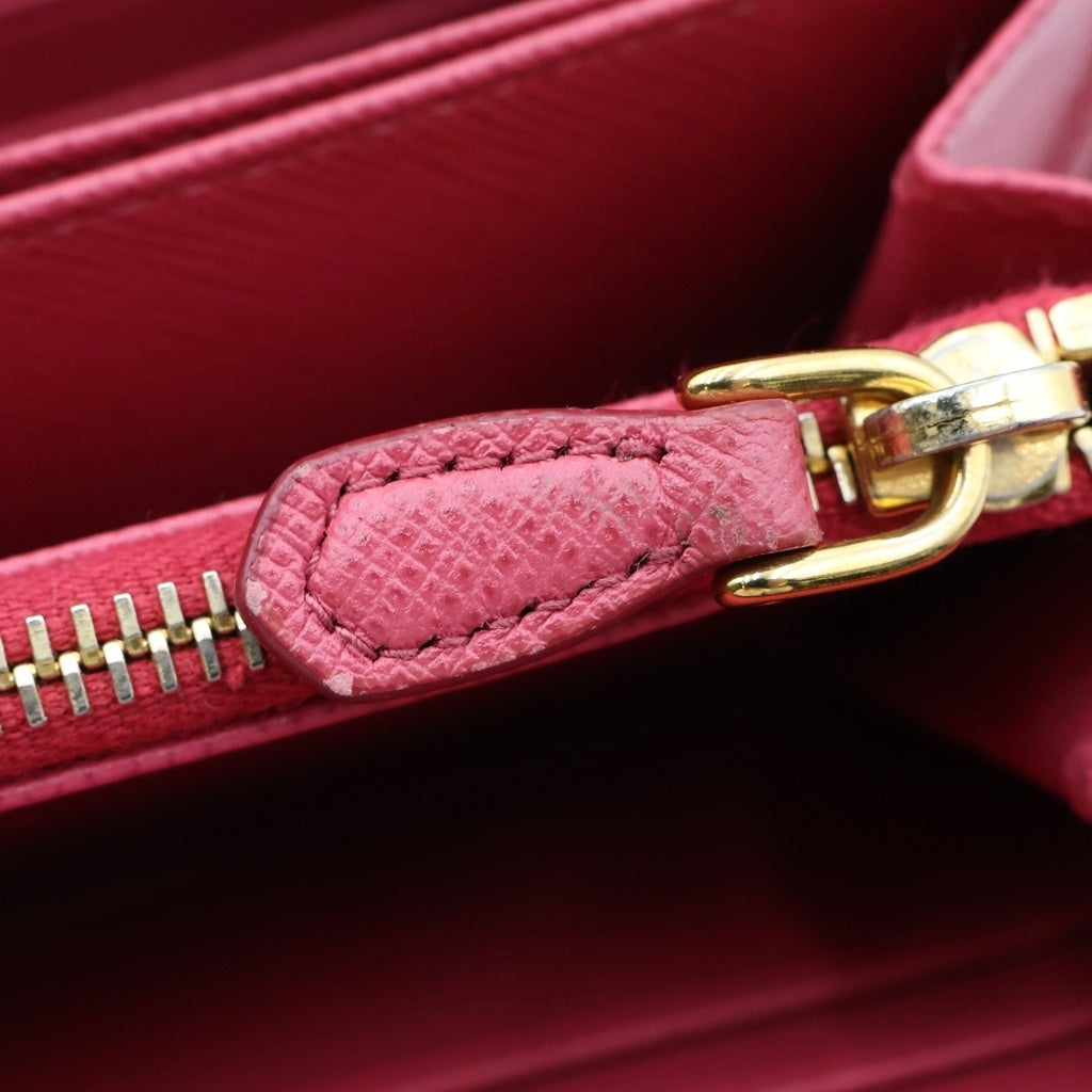 PRADA(プラダ) サフィアーノ ラウンドジップ長財布 ピンク レディース