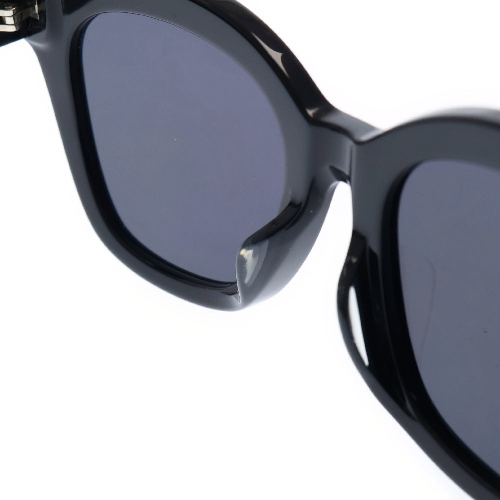GUCCI(グッチ) サイドGGロゴ ブラックフレーム ブラックレンズ サングラス GG0029SA ※度入り